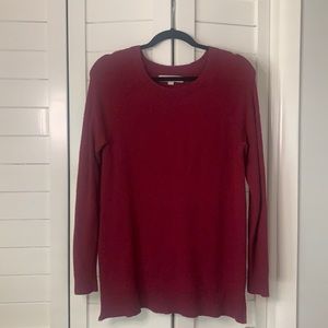 Maroon sweater